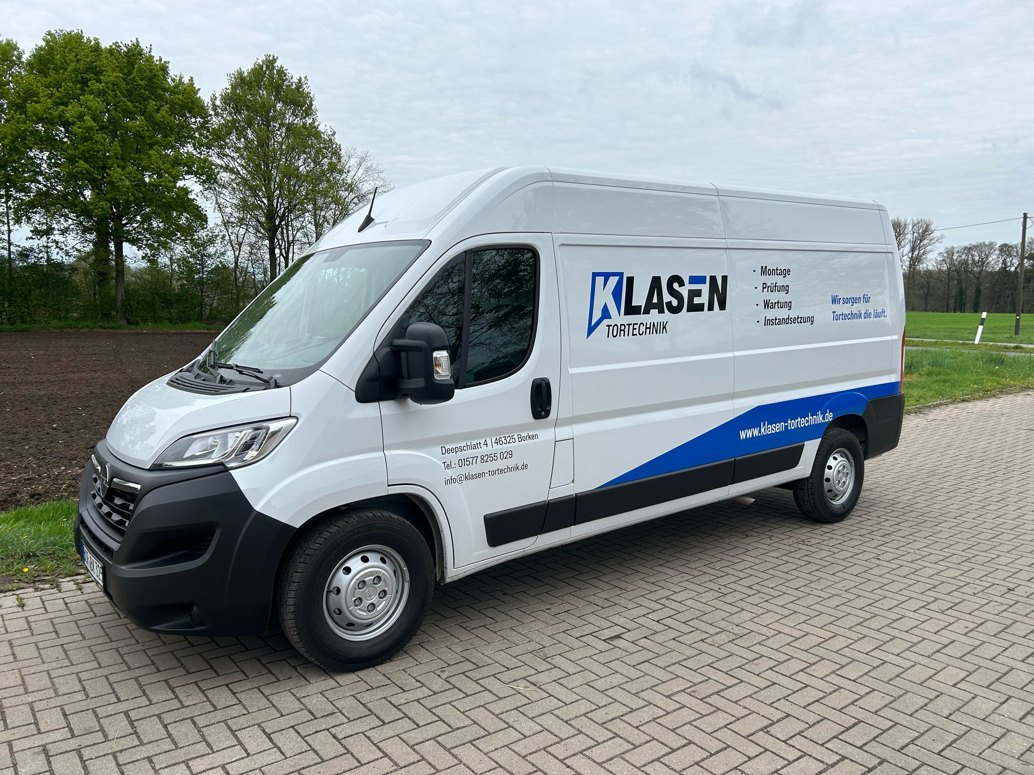 Firmenwagen Transporter Fahrzeug Klasen Tortechnik